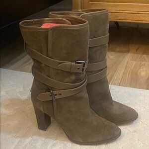 Stylish Brown Suede Women's Boots